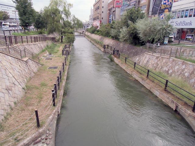 98CIMG2180.jpg