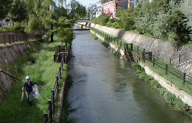 99NEC_0021.jpg